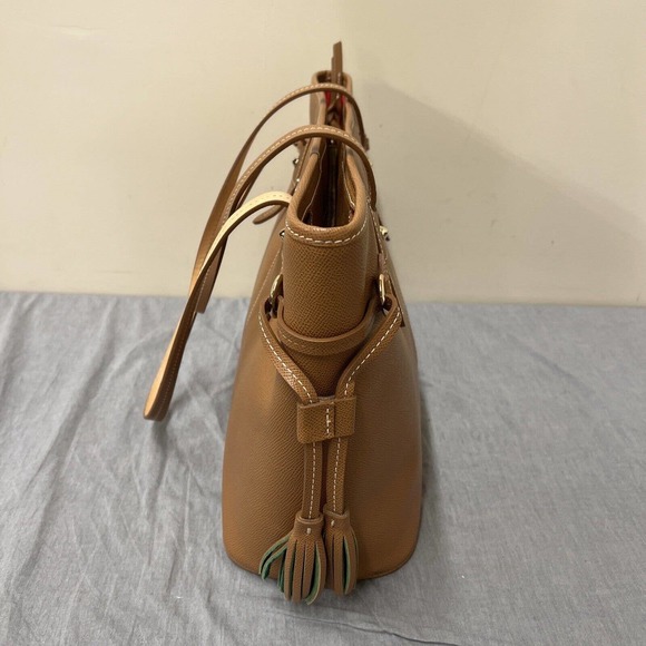 Dooney & Bourke Dark Tan Pebble Grain Davis Tassel Shopper Large Purse Bag Chrty - Picture 2 of 13